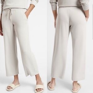 NWT Athleta Seasoft Straight Crop Pants size. 3X